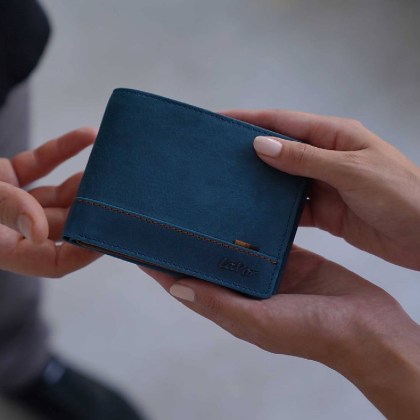 /6064_blue_n4-1726670510