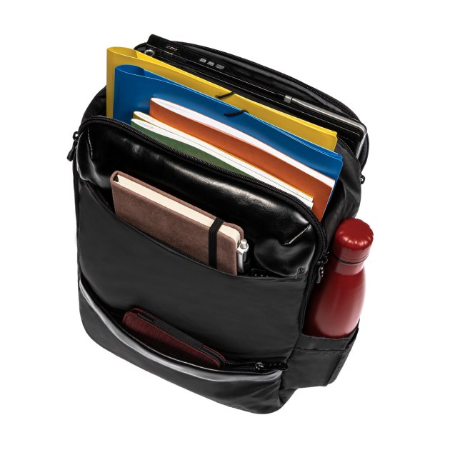 /902032-2000_02-1728306107